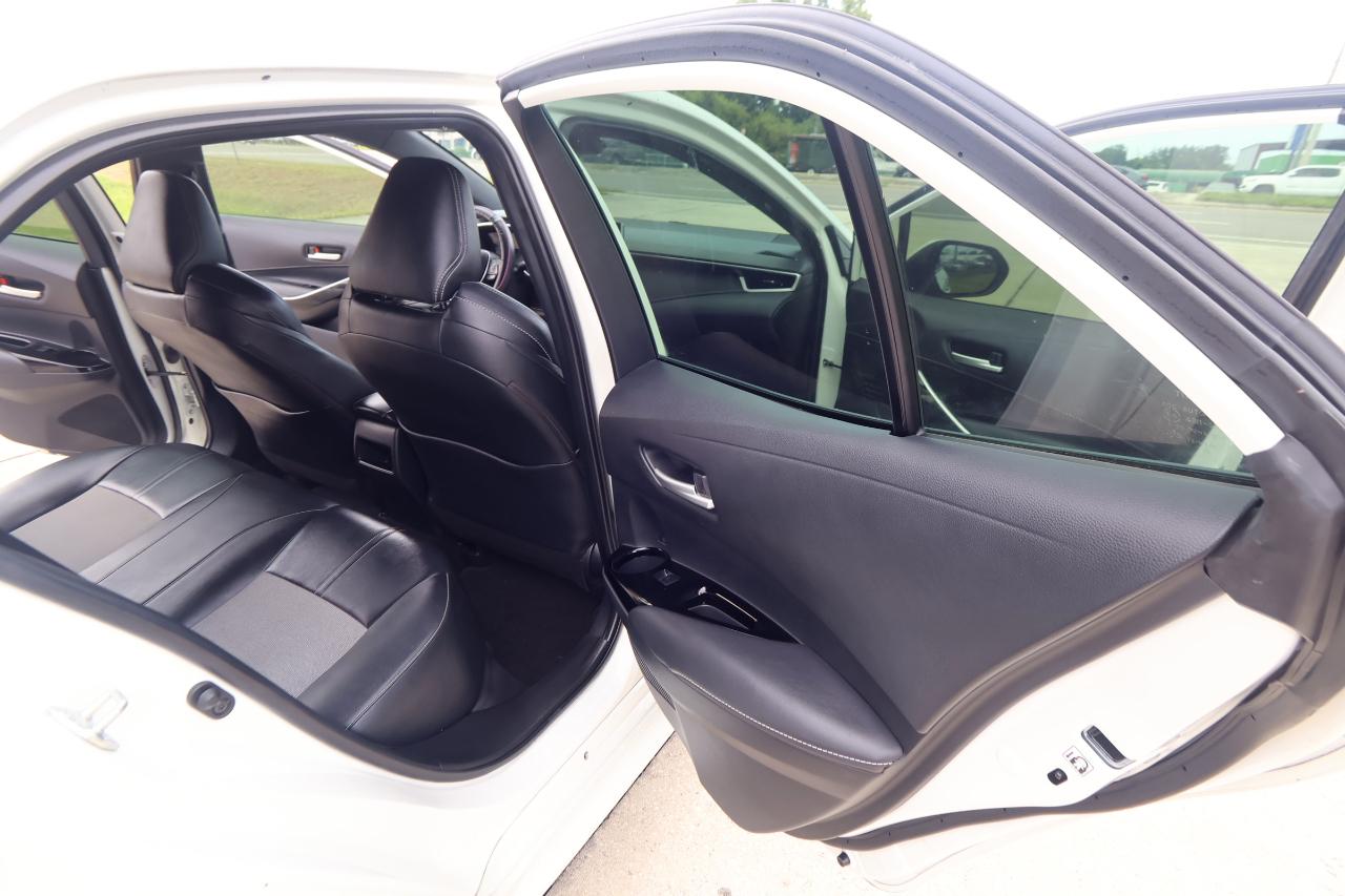 Toyota Corolla Hatchback XSE Manual (Natl) 2020