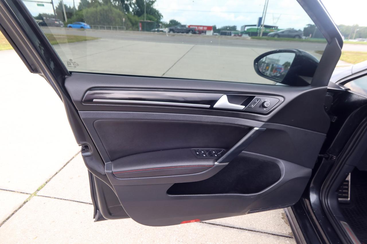 Volkswagen Golf GTI 4dr HB Man S w/Performance Pkg 2016