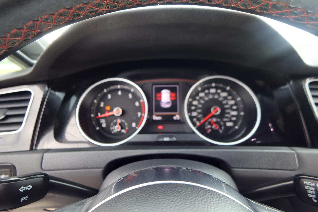 Volkswagen Golf GTI 4dr HB Man S w/Performance Pkg 2016