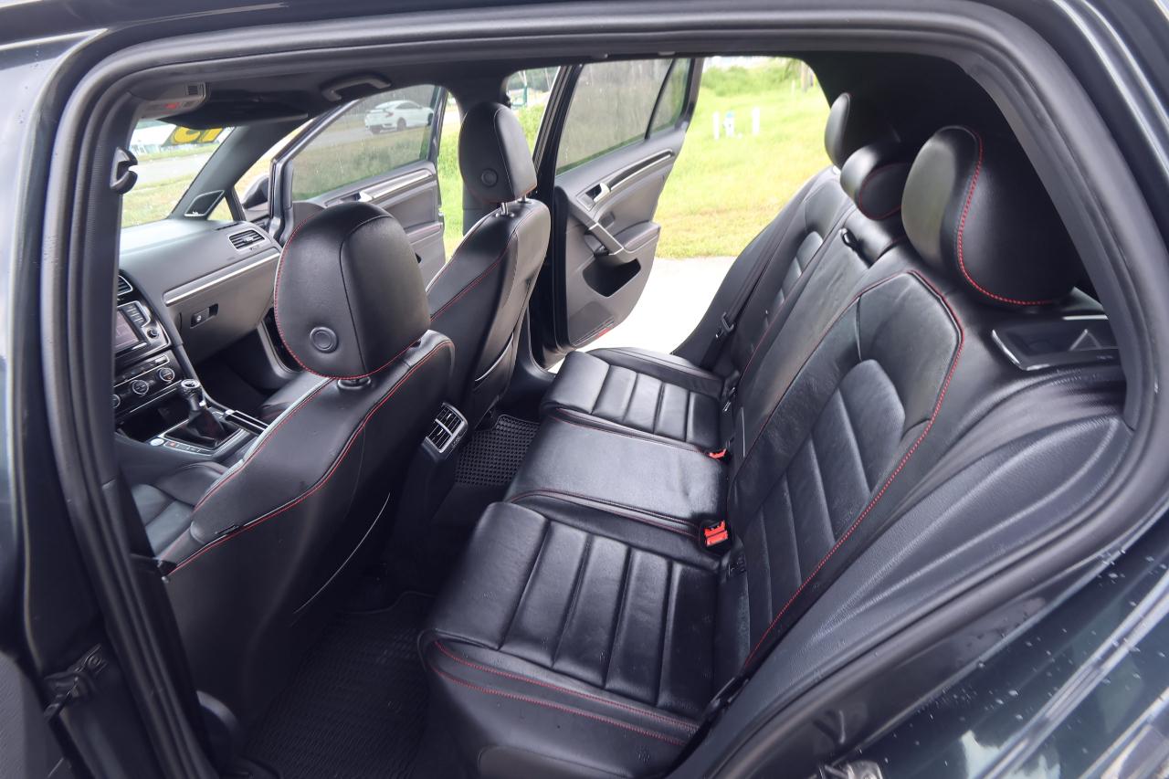 Volkswagen Golf GTI 4dr HB Man S w/Performance Pkg 2016