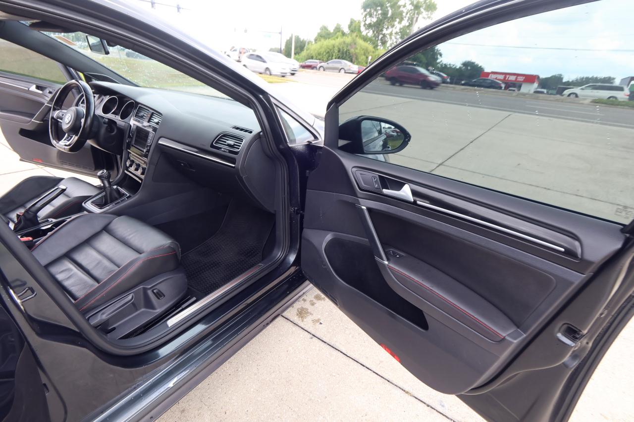 Volkswagen Golf GTI 4dr HB Man S w/Performance Pkg 2016