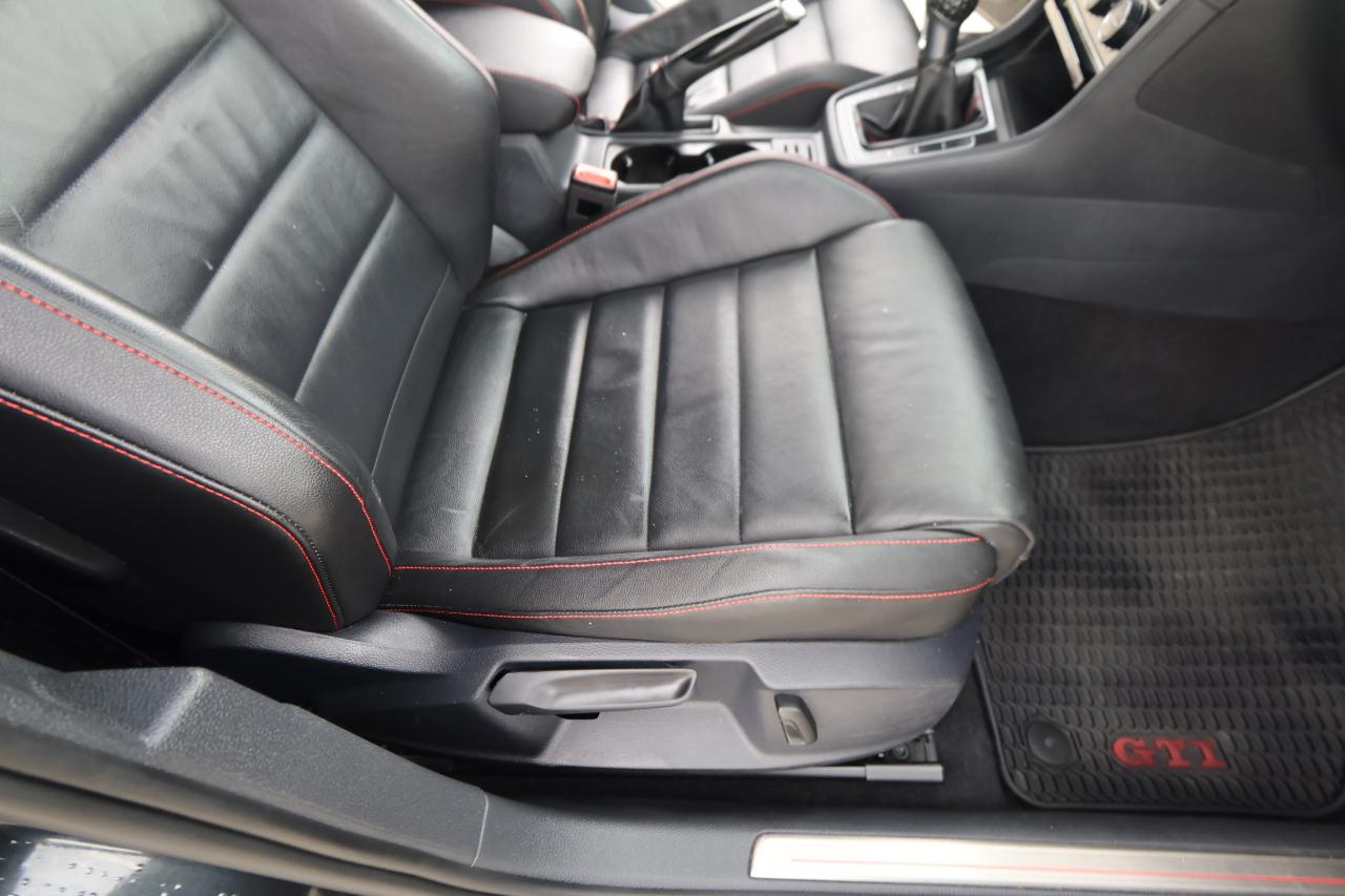 Volkswagen Golf GTI 4dr HB Man S w/Performance Pkg 2016