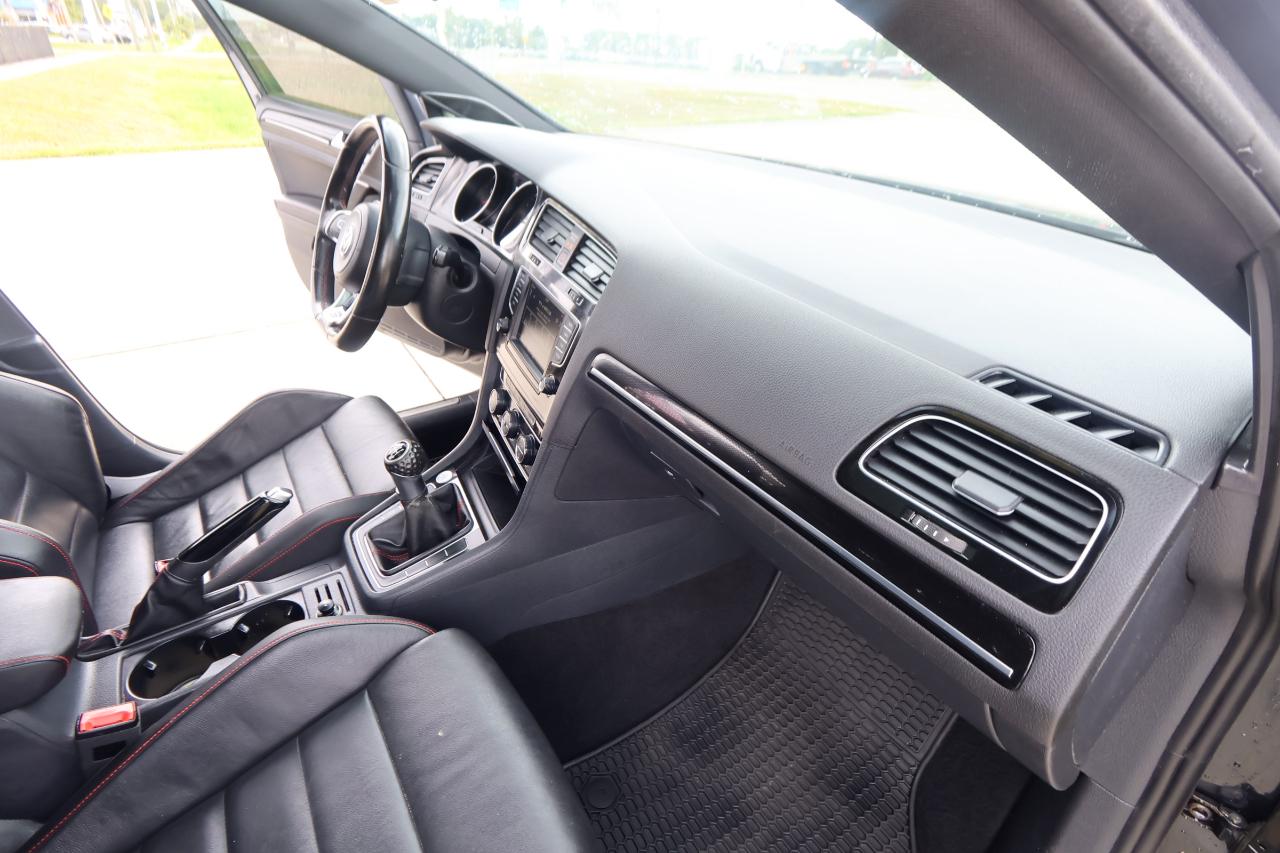 Volkswagen Golf GTI 4dr HB Man S w/Performance Pkg 2016