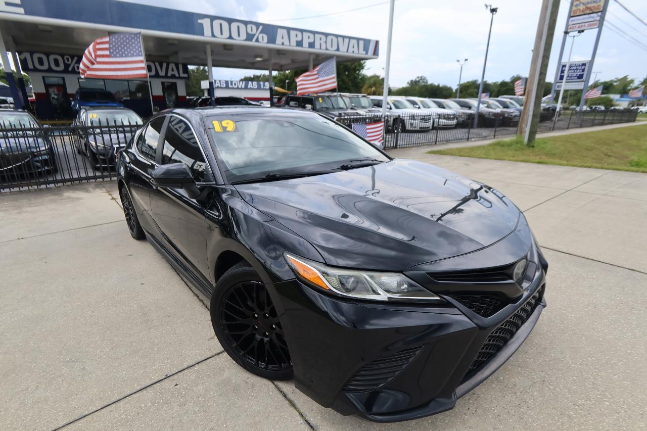 Toyota Camry XLE Auto (Natl) 2019