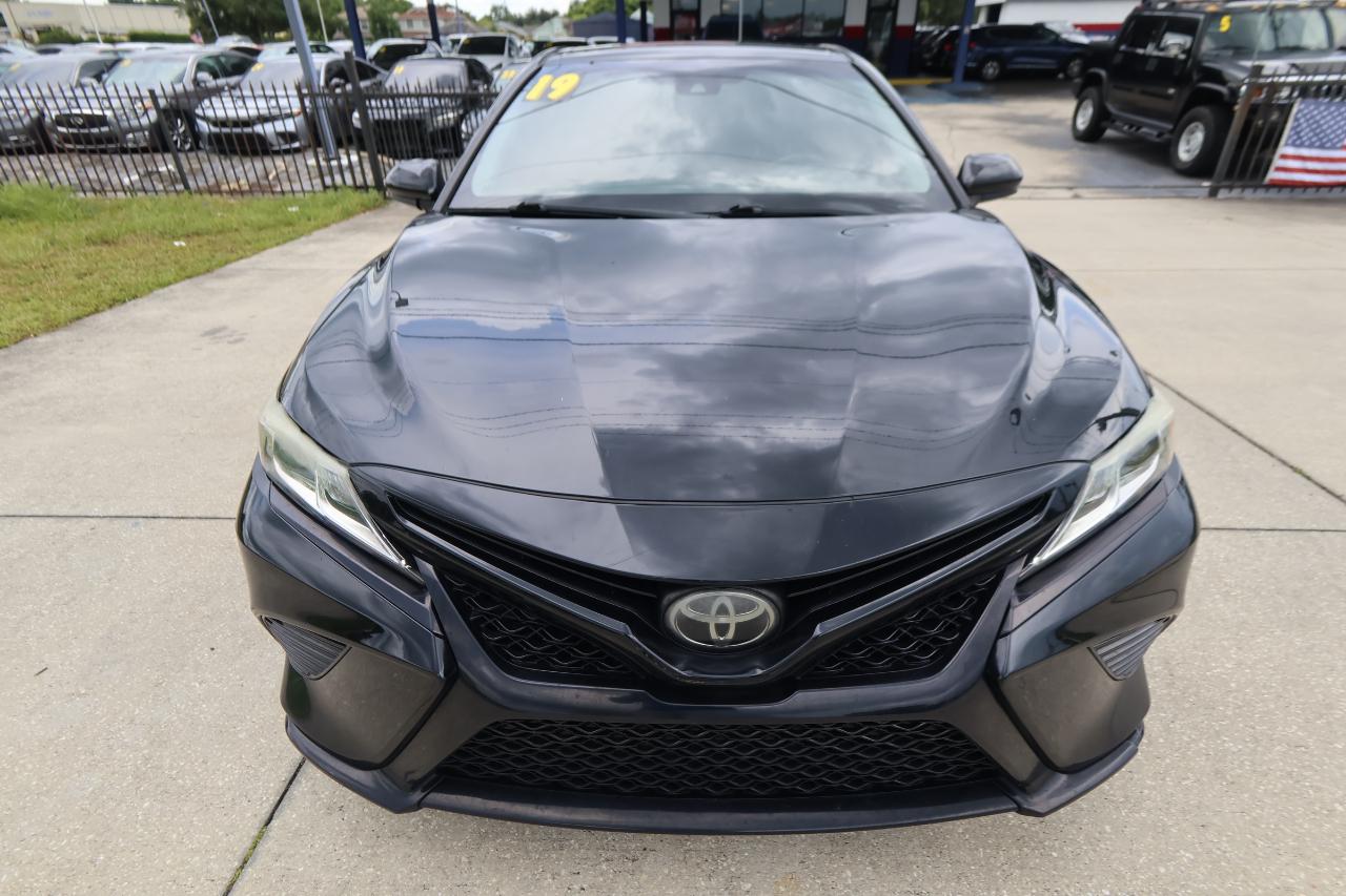 Toyota Camry XLE Auto (Natl) 2019