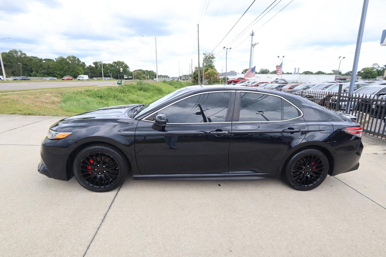 Toyota Camry XLE Auto (Natl) 2019