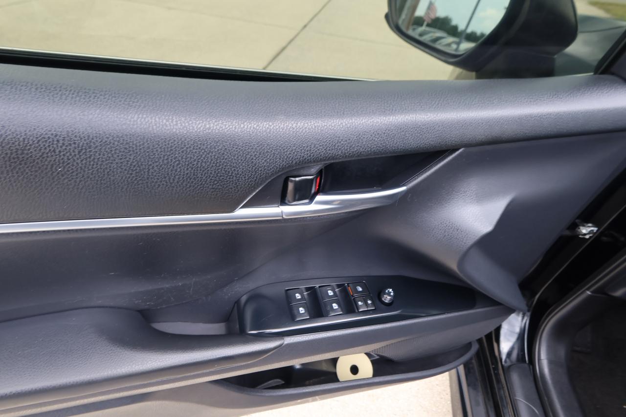 Toyota Camry XLE Auto (Natl) 2019