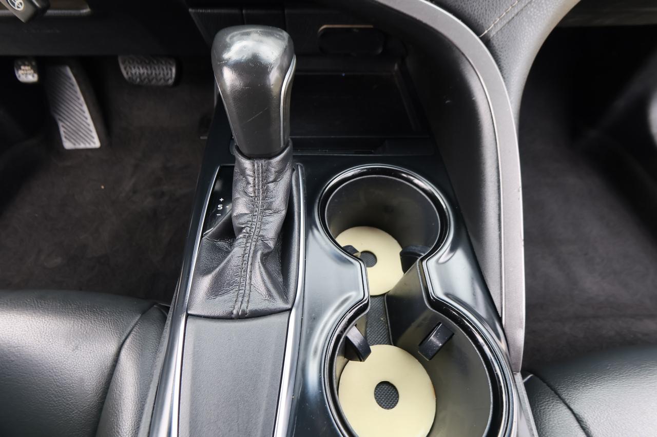 Toyota Camry XLE Auto (Natl) 2019