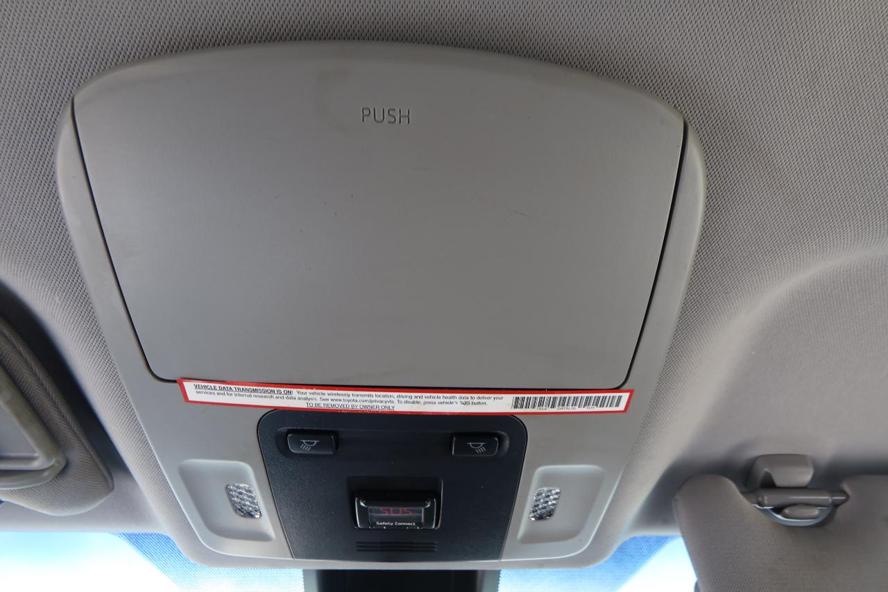 Toyota Camry XLE Auto (Natl) 2019