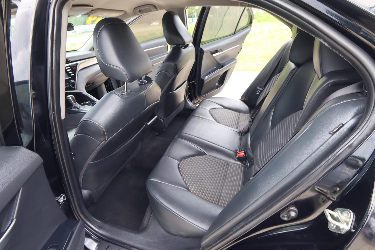 Toyota Camry XLE Auto (Natl) 2019