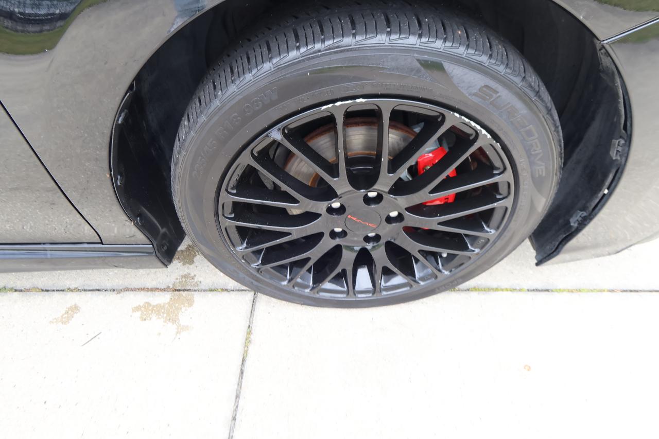 Toyota Camry XLE Auto (Natl) 2019