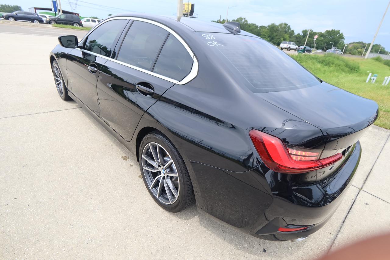 BMW 3 Series 330i Sedan 2022