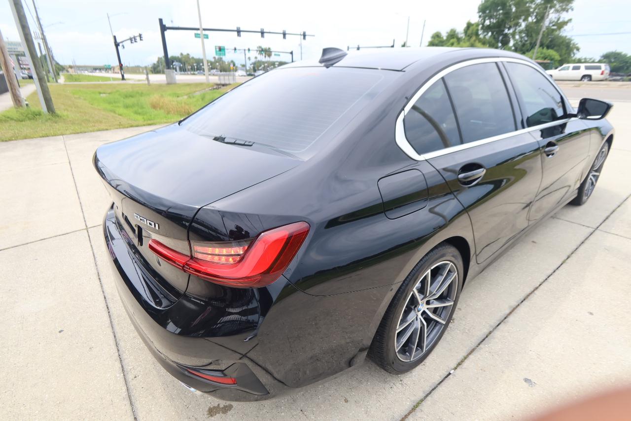 BMW 3 Series 330i Sedan 2022