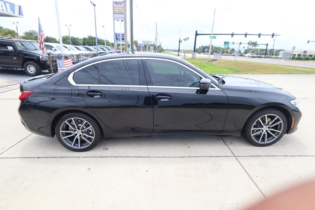 BMW 3 Series 330i Sedan 2022