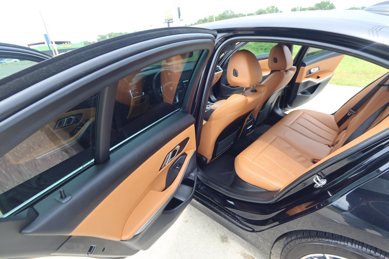 BMW 3 Series 330i Sedan 2022