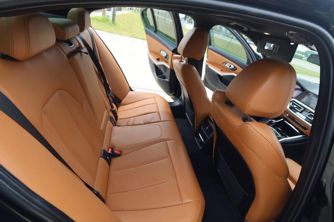 BMW 3 Series 330i Sedan 2022