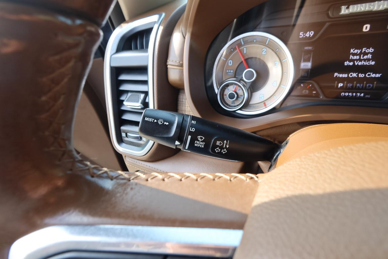 RAM 1500 Longhorn 4x4 Crew Cab 5'7" Box 2021