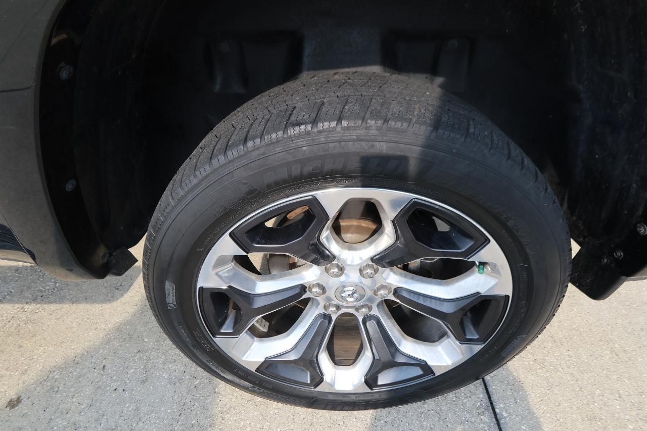 RAM 1500 Longhorn 4x4 Crew Cab 5'7" Box 2021