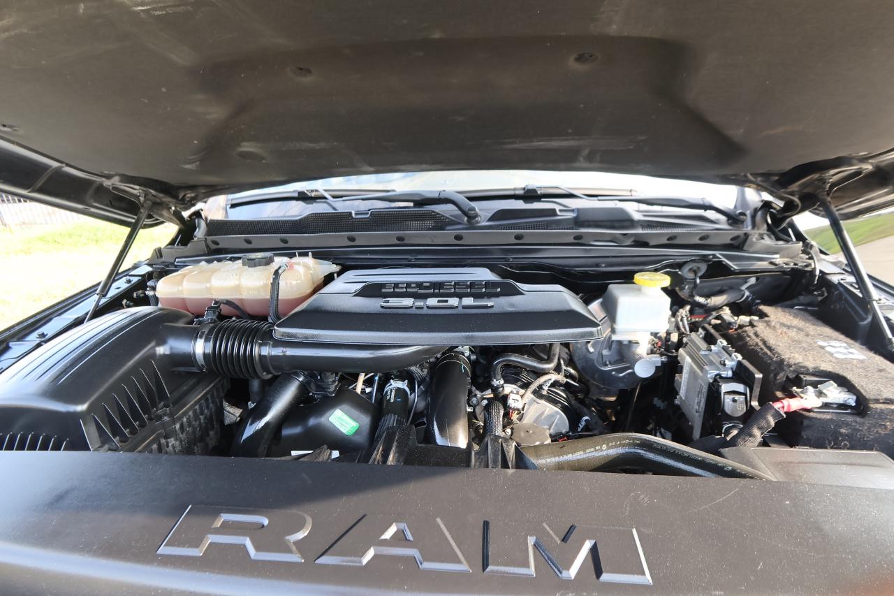 RAM 1500 Longhorn 4x4 Crew Cab 5'7" Box 2021