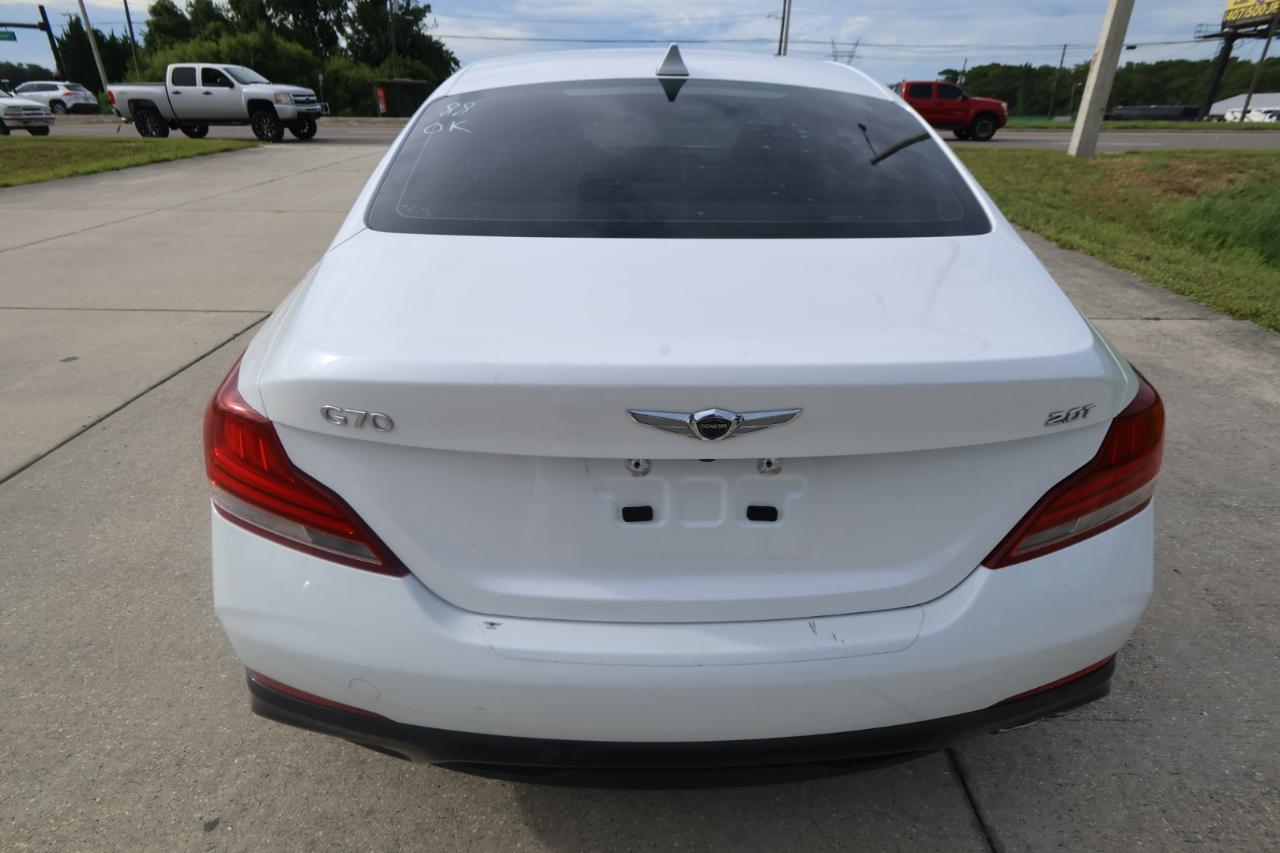Genesis G70 2.0T RWD 2021