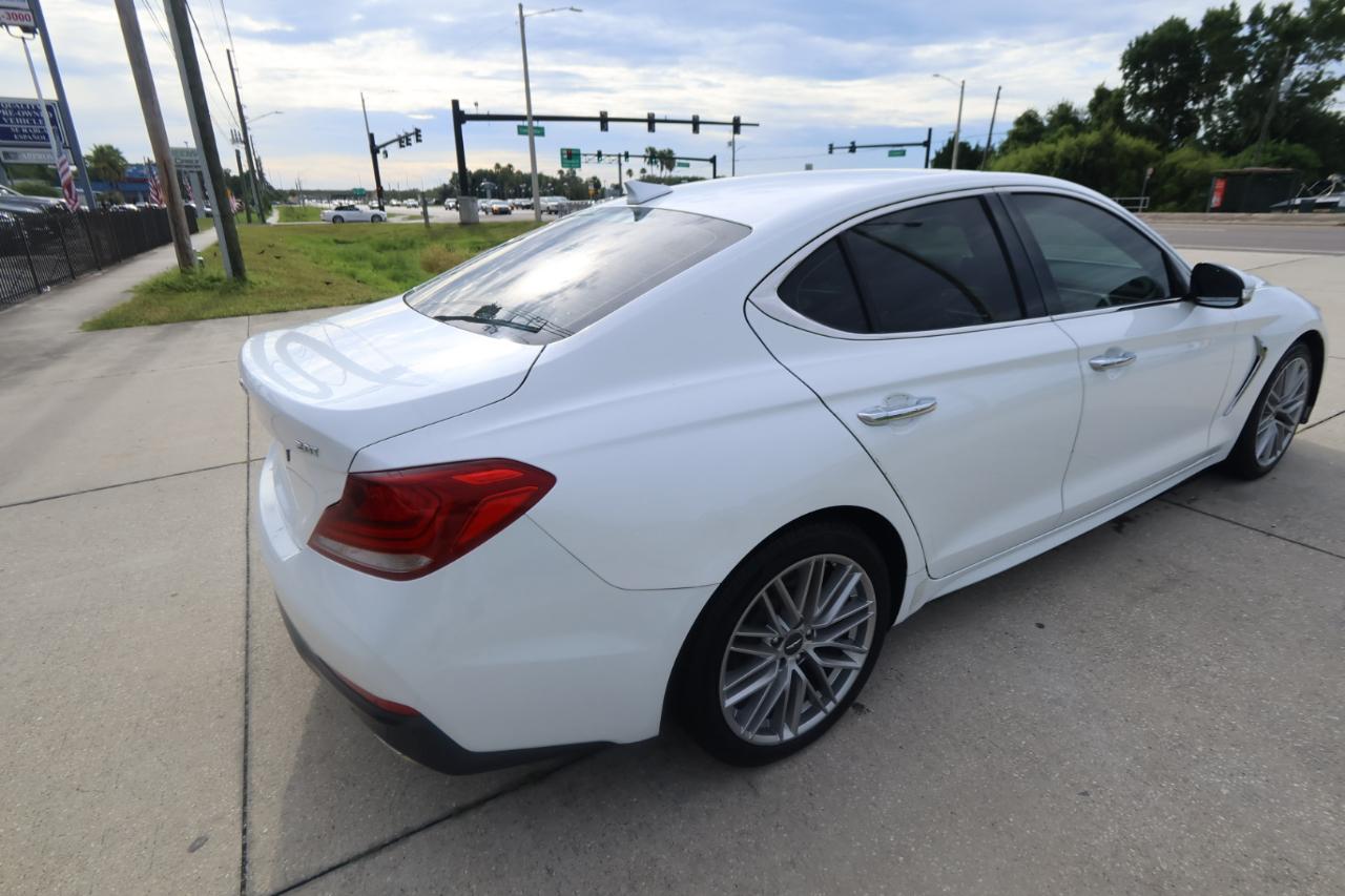 Genesis G70 2.0T RWD 2021