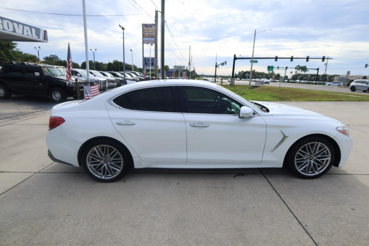 Genesis G70 2.0T RWD 2021