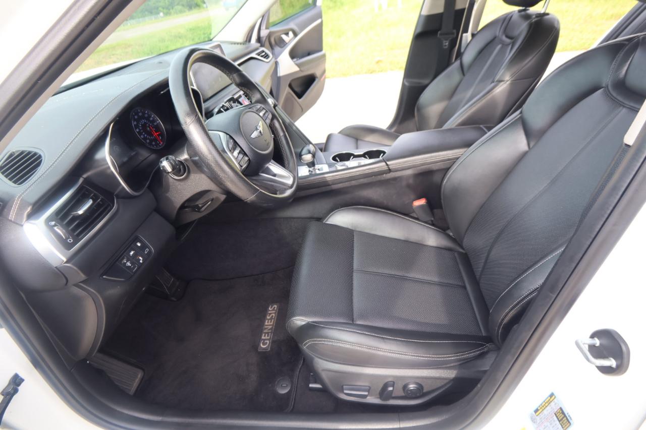 Genesis G70 2.0T RWD 2021