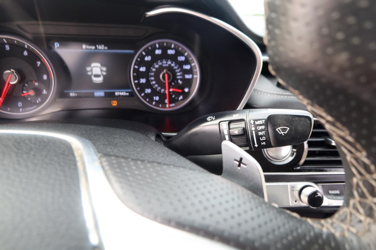 Genesis G70 2.0T RWD 2021