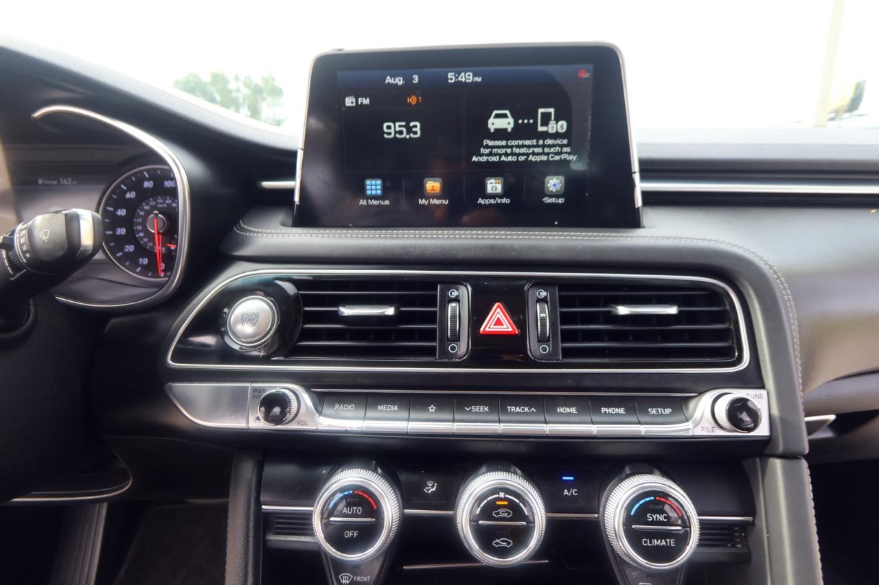 Genesis G70 2.0T RWD 2021