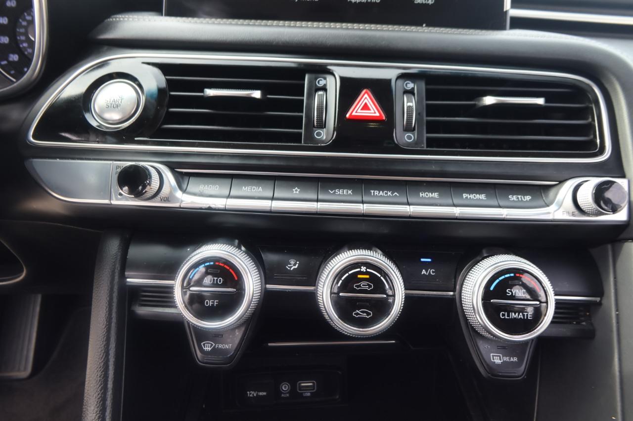 Genesis G70 2.0T RWD 2021