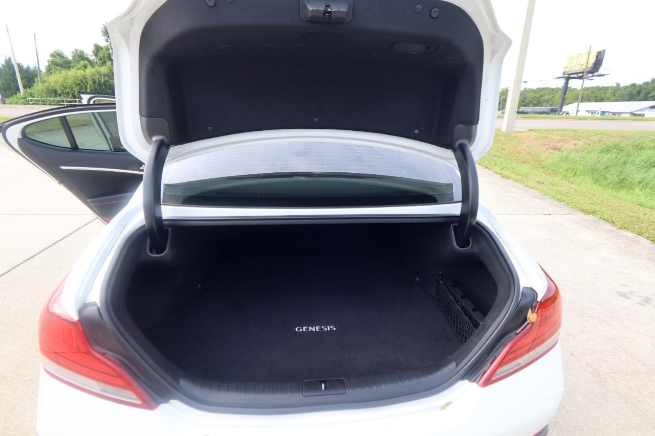 Genesis G70 2.0T RWD 2021