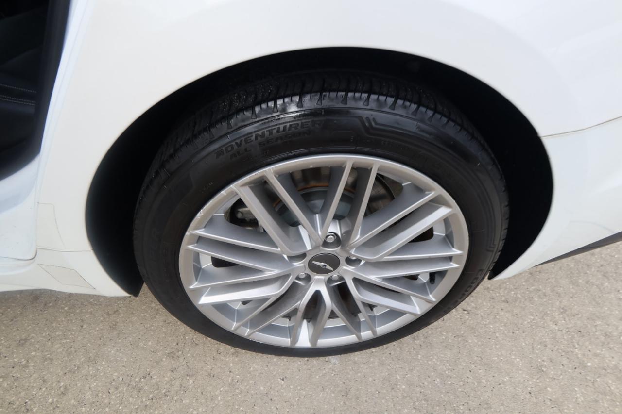 Genesis G70 2.0T RWD 2021