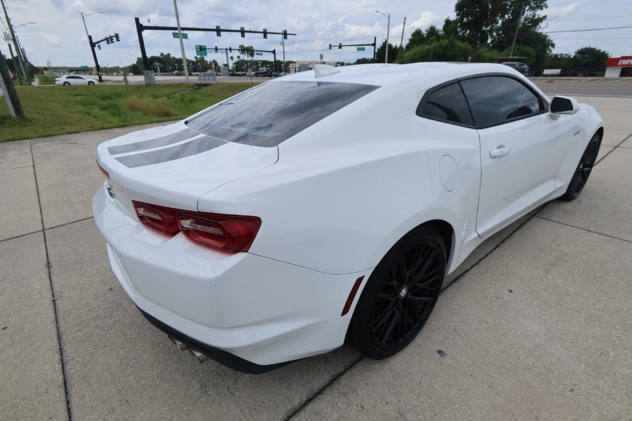 Chevrolet Camaro 2dr Cpe LT1 2021