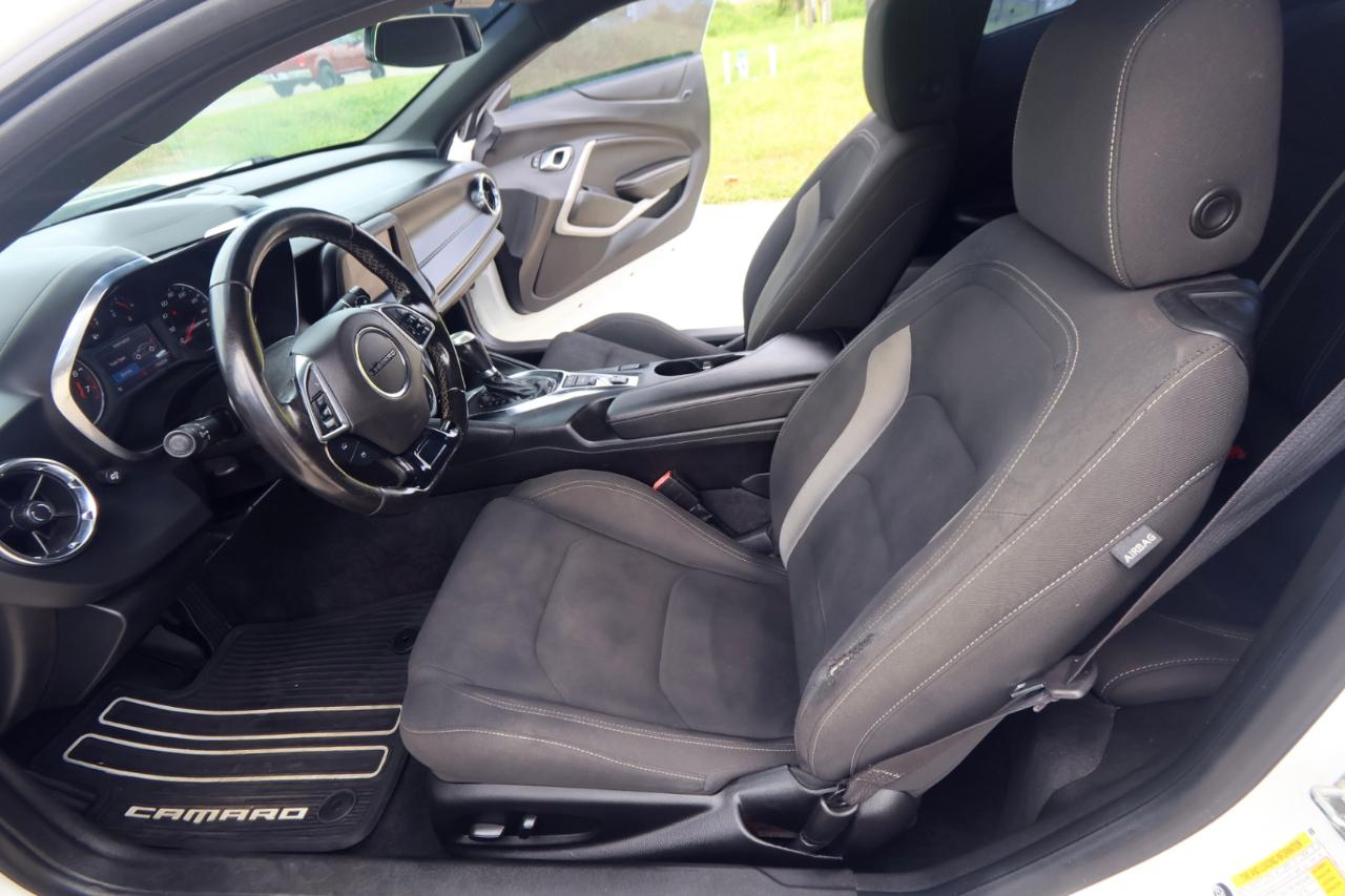 Chevrolet Camaro 2dr Cpe LT1 2021