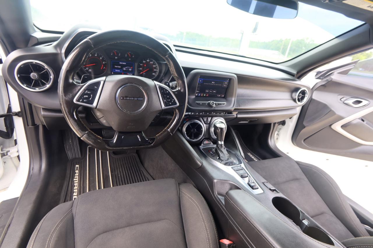 Chevrolet Camaro 2dr Cpe LT1 2021