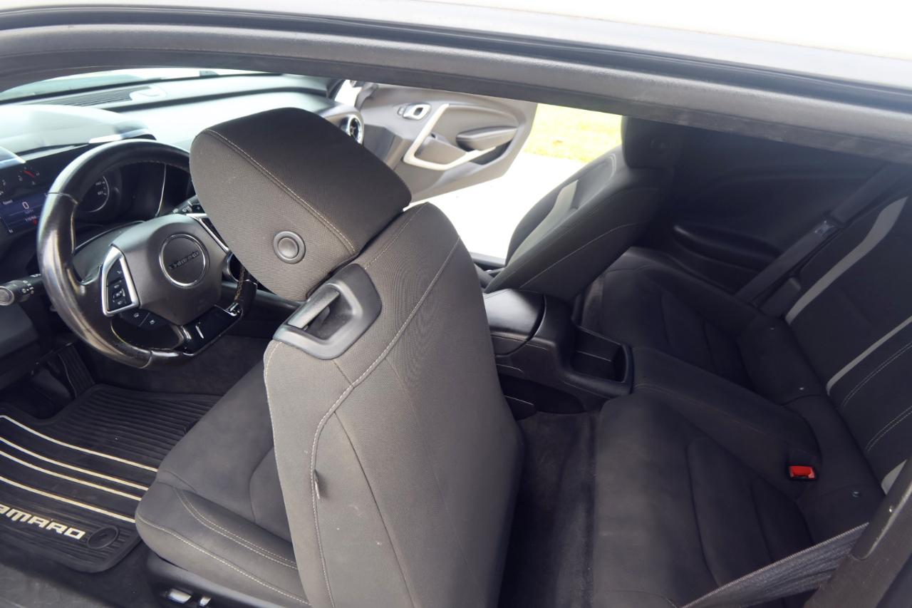 Chevrolet Camaro 2dr Cpe LT1 2021