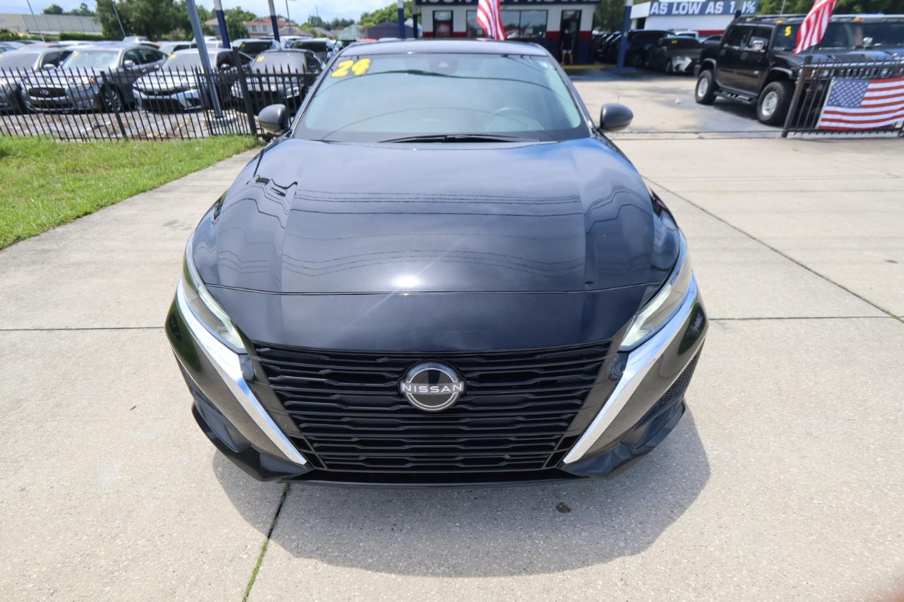 Nissan Altima 2.5 SV AWD Sedan 2024
