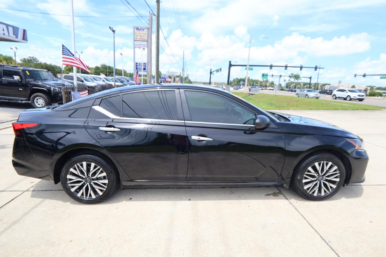 Nissan Altima 2.5 SV AWD Sedan 2024