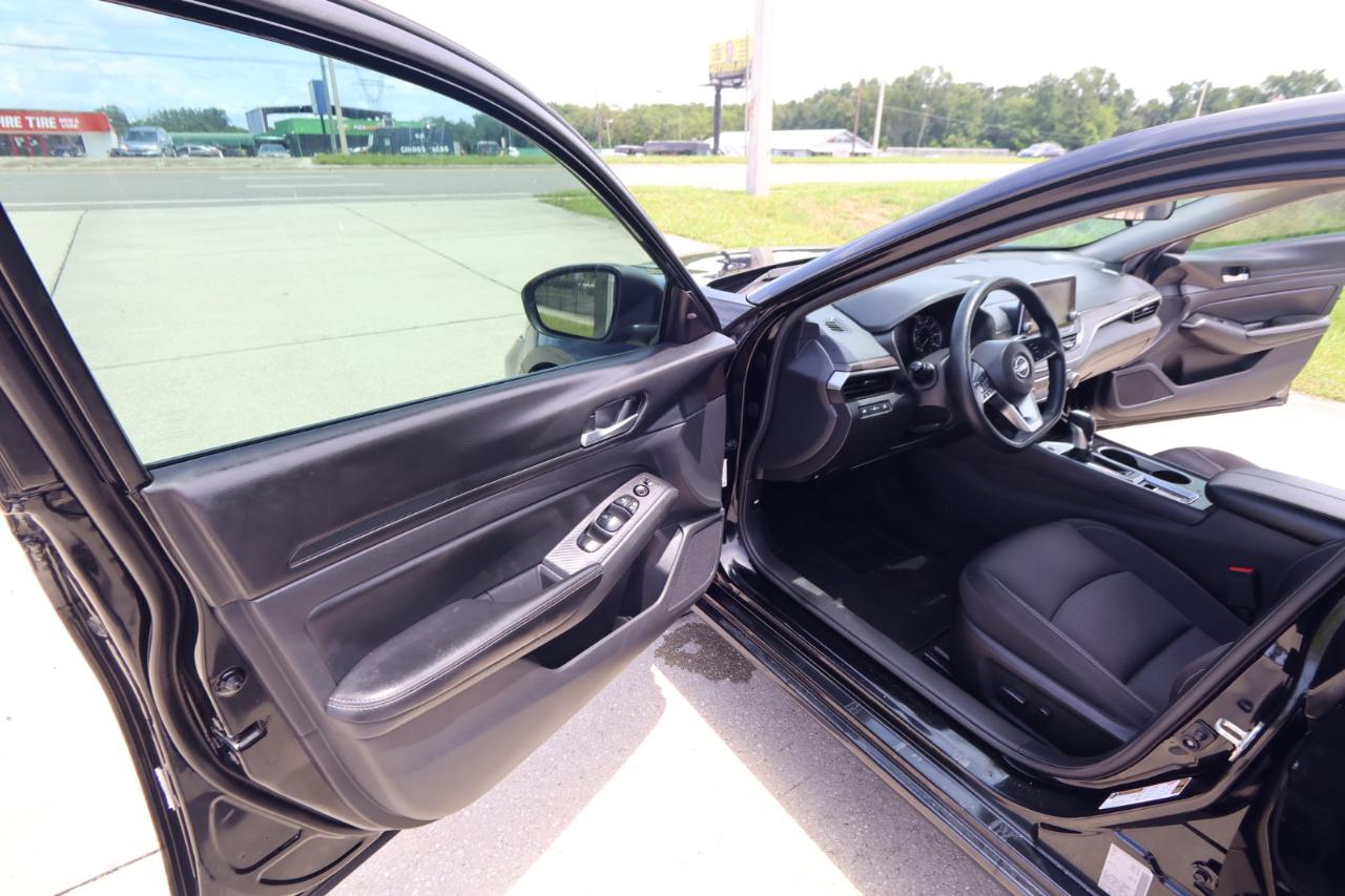 Nissan Altima 2.5 SV AWD Sedan 2024