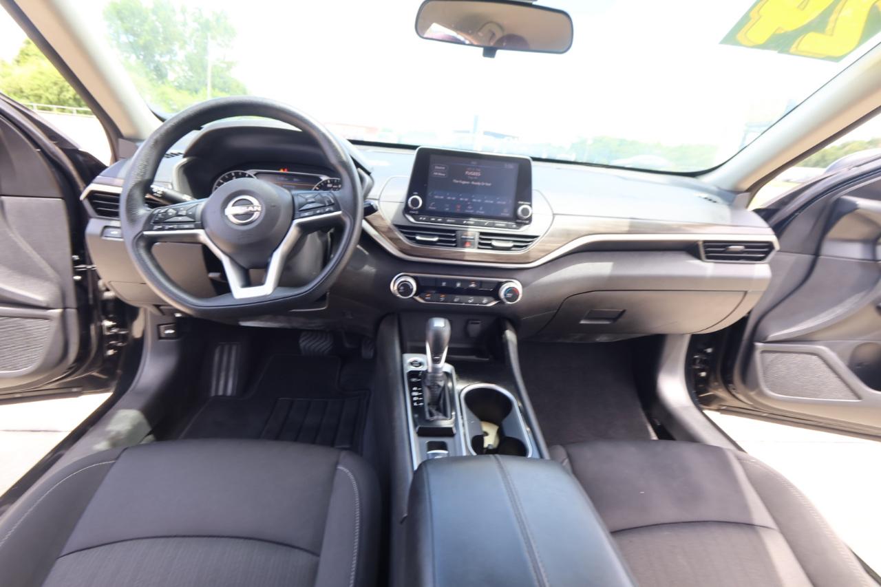Nissan Altima 2.5 SV AWD Sedan 2024