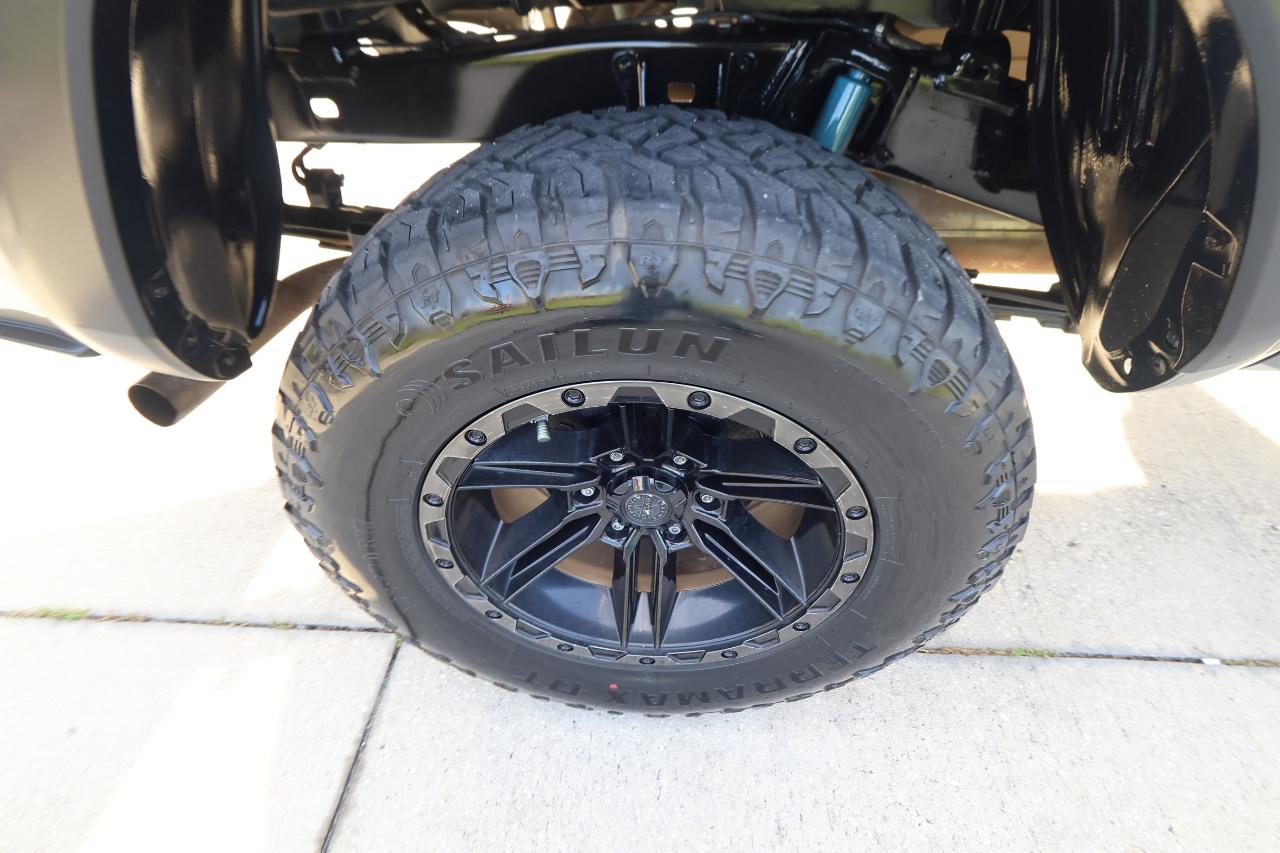 Toyota Tacoma 4WD TRD Off Road Double Cab 5' Bed V6 MT (Natl) 2020