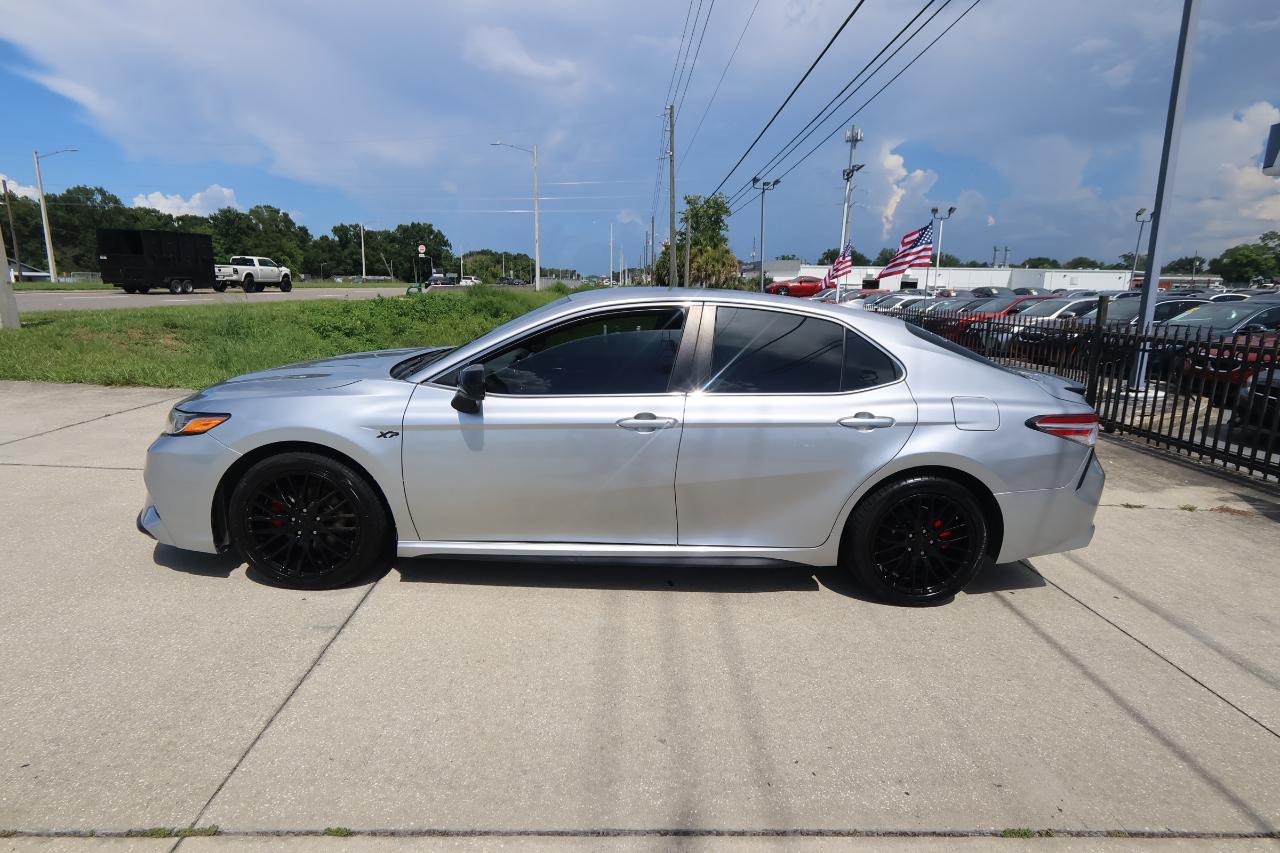 Toyota Camry SE Auto (Natl) 2020