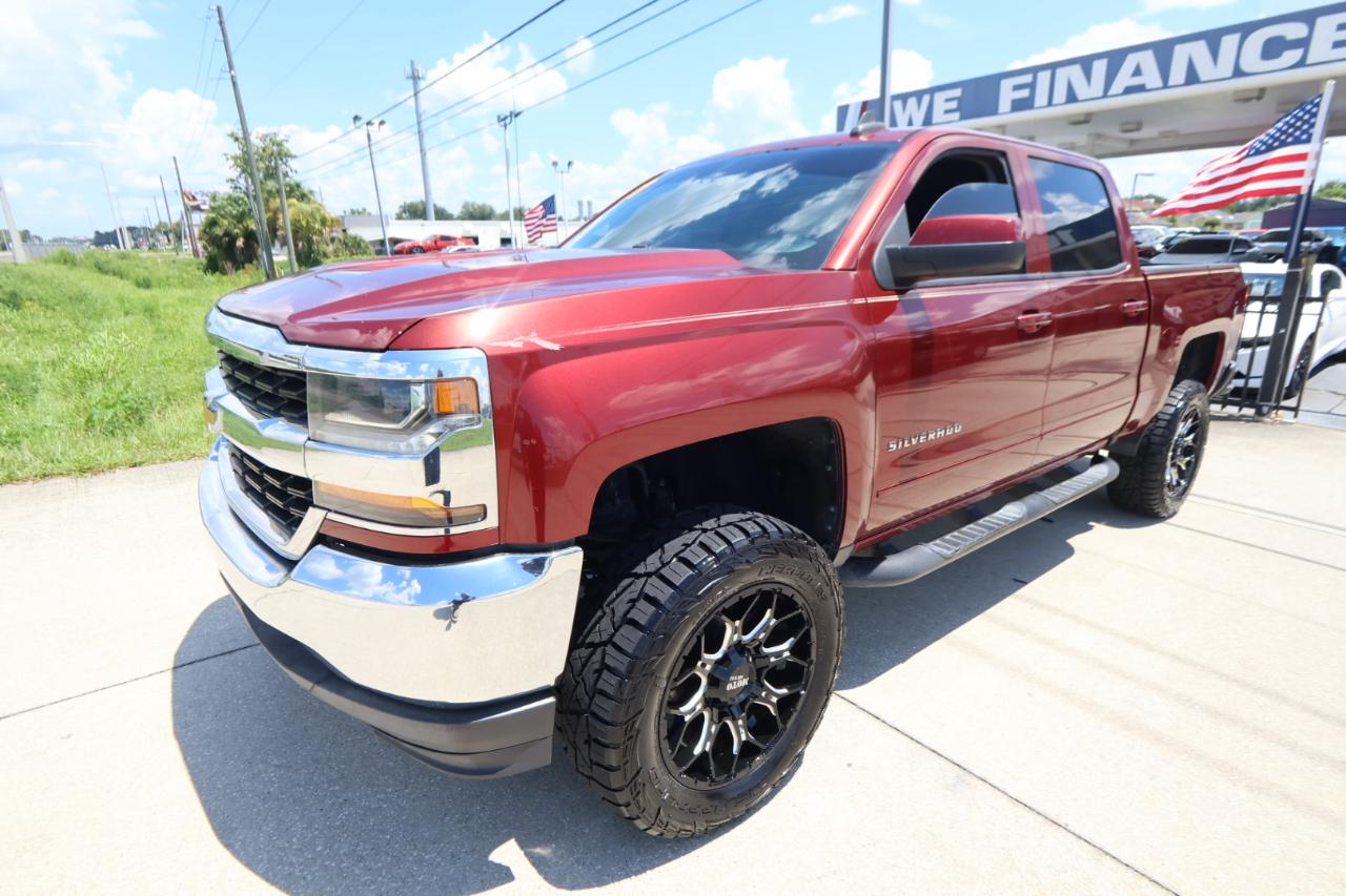 Chevrolet Silverado 1500 2WD Crew Cab 143.5" LT w/1LT 2017