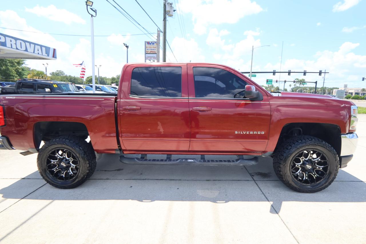 Chevrolet Silverado 1500 2WD Crew Cab 143.5" LT w/1LT 2017