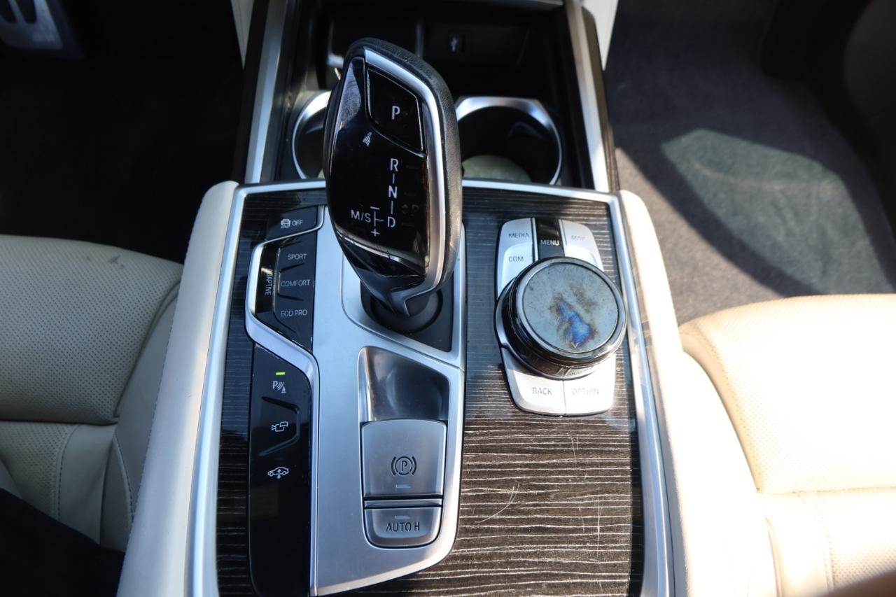 BMW 7 Series 740i Sedan 2019