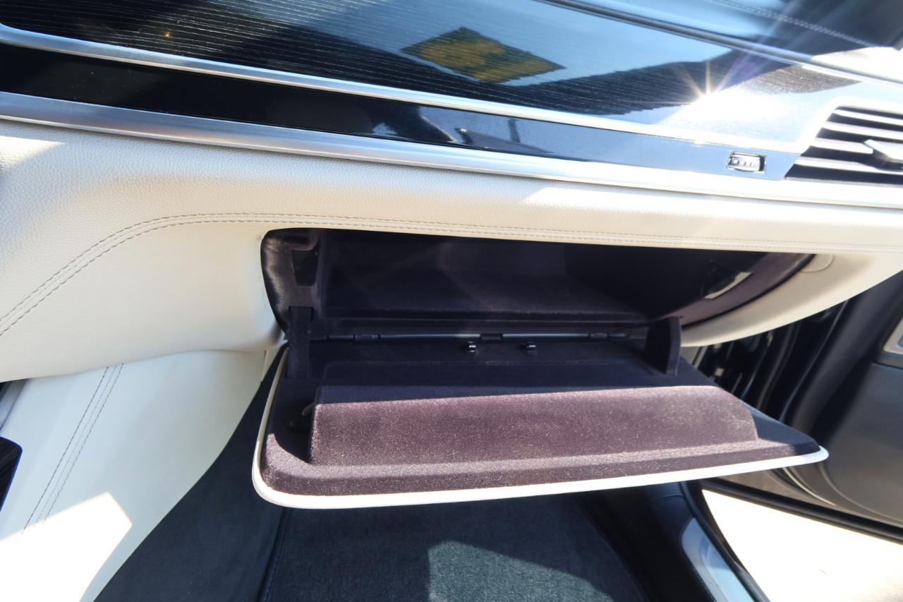BMW 7 Series 740i Sedan 2019