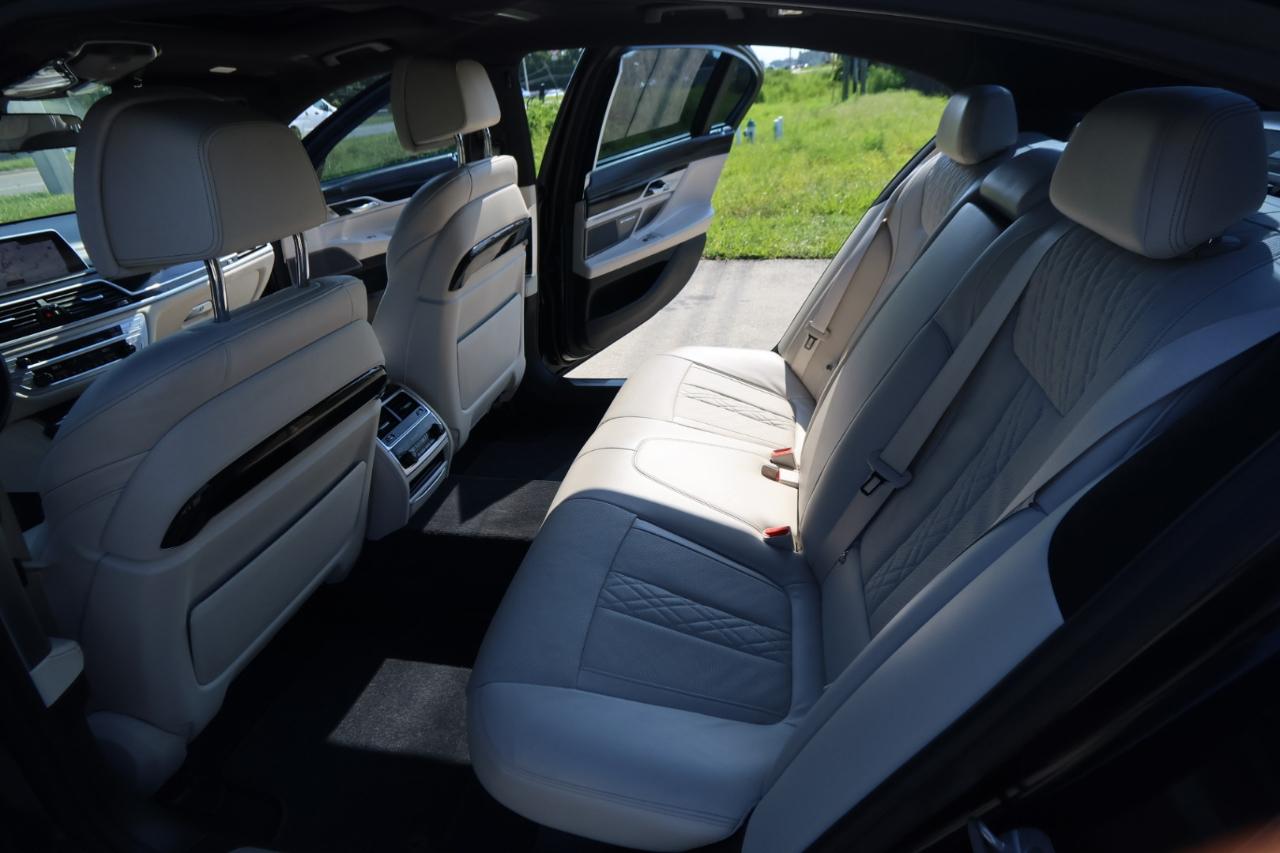 BMW 7 Series 740i Sedan 2019