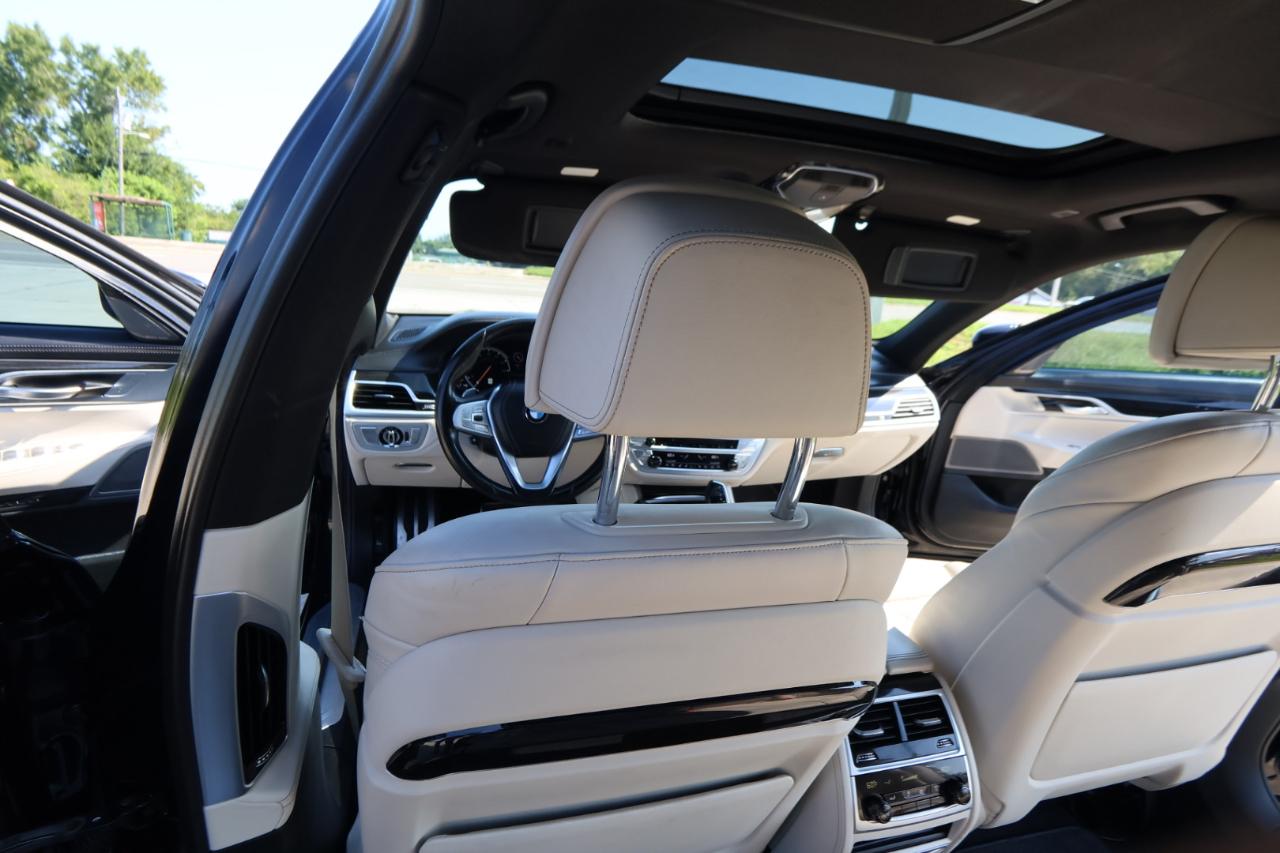 BMW 7 Series 740i Sedan 2019