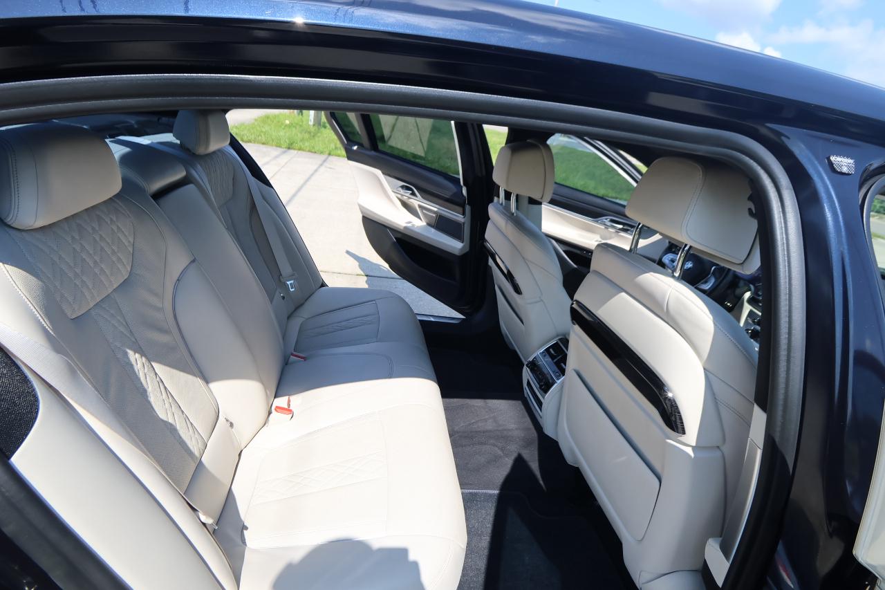 BMW 7 Series 740i Sedan 2019