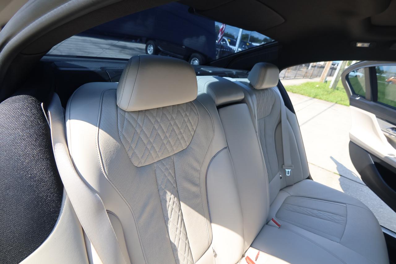 BMW 7 Series 740i Sedan 2019